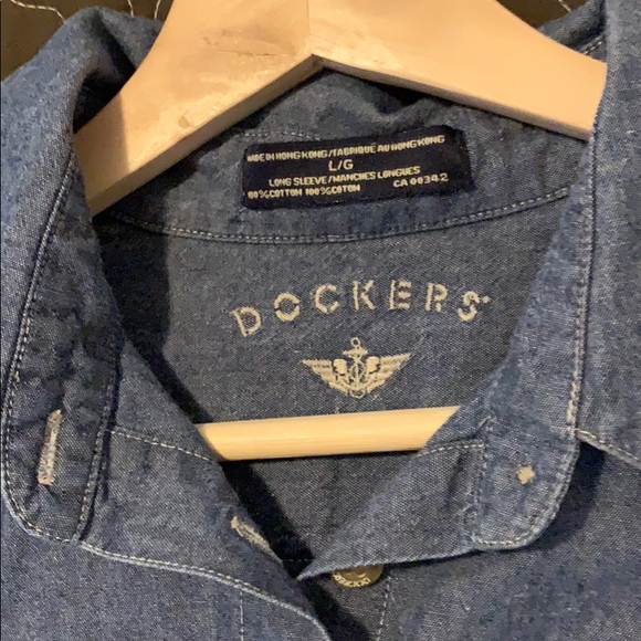 Classic denim Dockers button up shirt - Picture 4 of 6